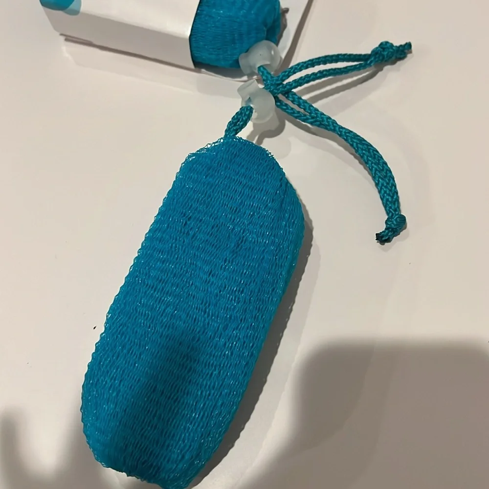 NWT 2pc FREEMAN exfoliating Net mesh Soap Pouches (blue)